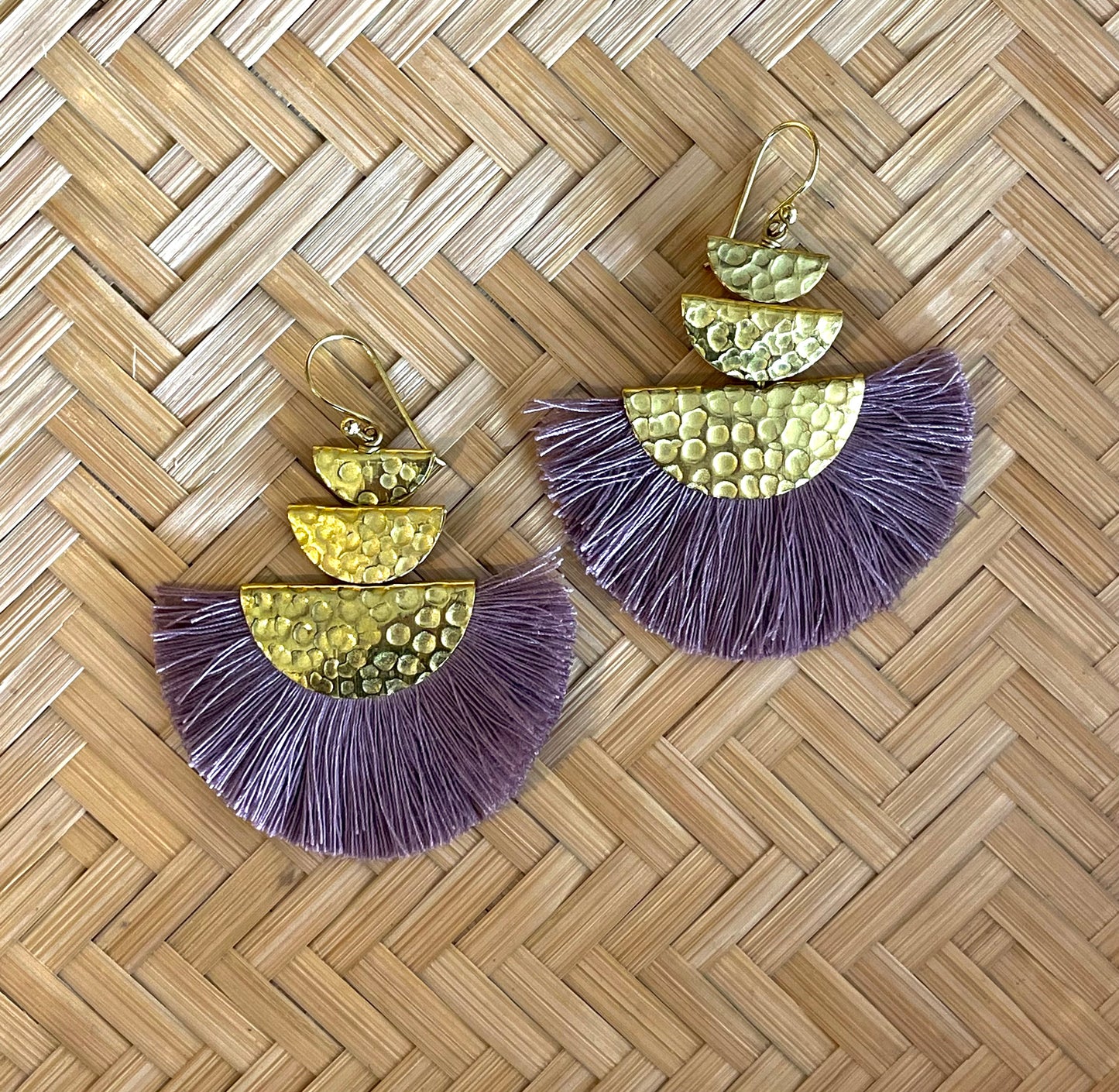 Radiant Fan Lilac Earring