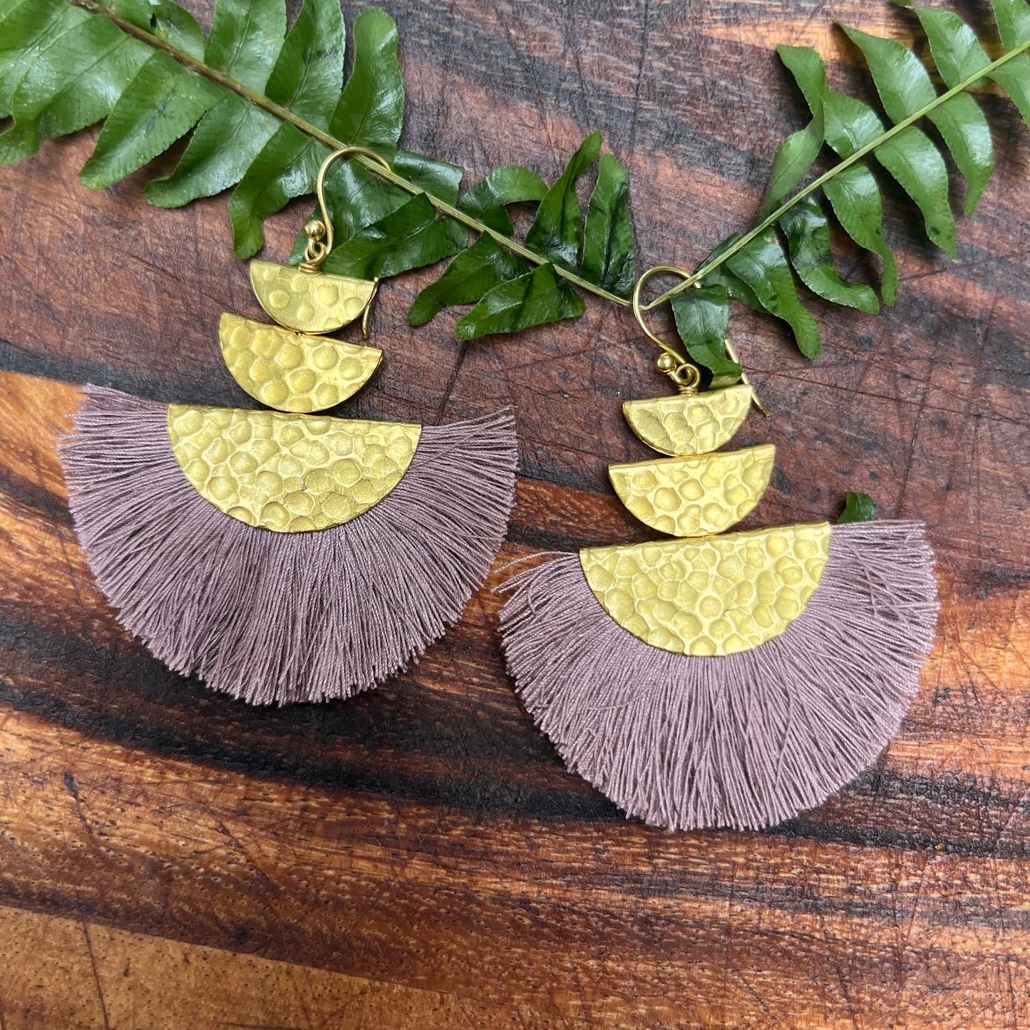 Radiant Fan Lilac Earring